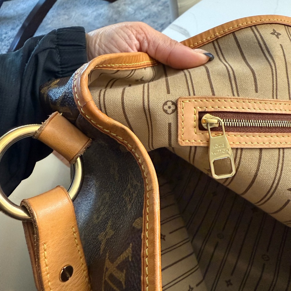 LOUIS VUITTON Delightful GM Monogram Shoulder Bag - Picture 11 of 14